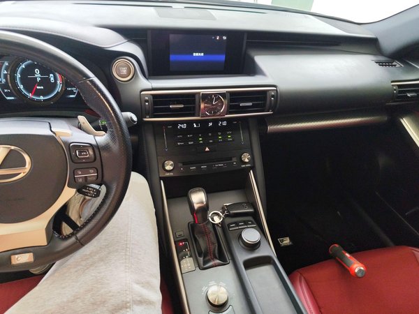 Lexus IS 2017, 131100 км, за 24094 USD - фото 13