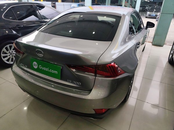 Lexus IS 2017, 131100 км, за 24094 USD - фото 6