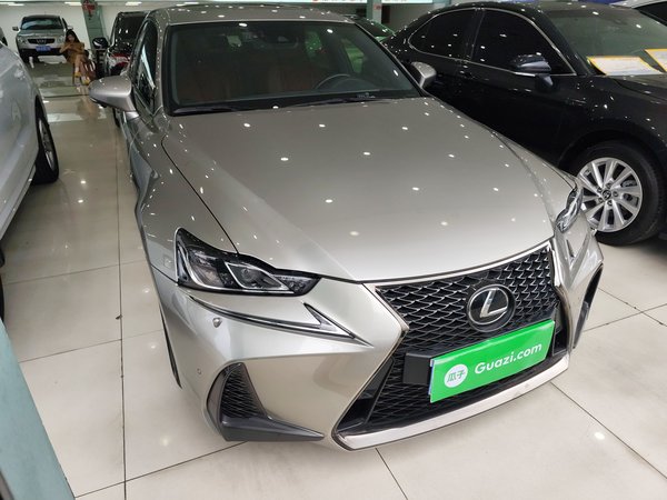 Lexus IS 2017, 131100 км, за 24094 USD