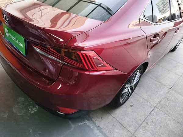Lexus IS 2017, 151100 км, за 16314 USD - фото 8