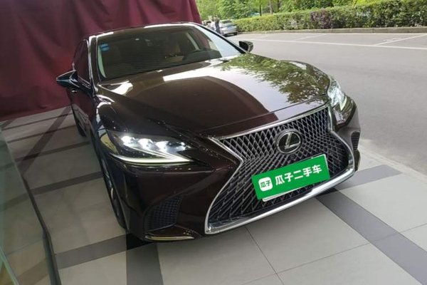 Lexus LS 2018, 112200 км, за 45671 USD