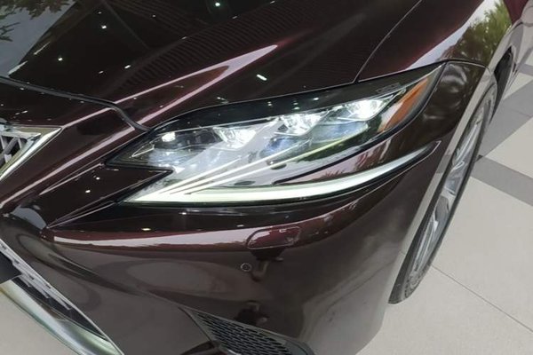 Lexus LS 2018, 112200 км, за 45671 USD - фото 9