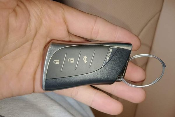Lexus LS 2018, 112200 км, за 45671 USD - фото 12