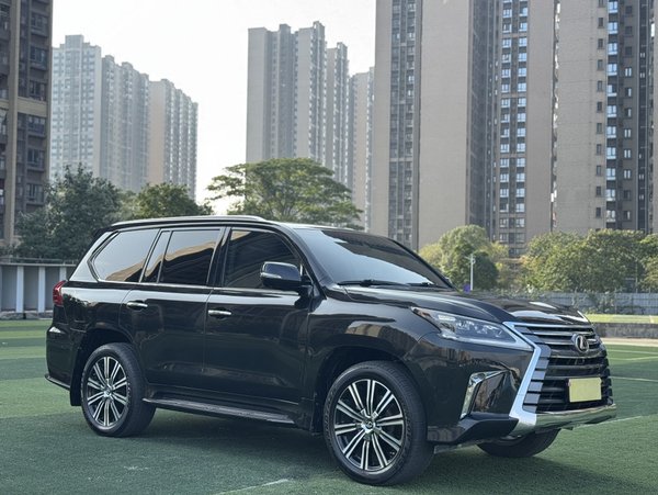 Lexus LX 2016, 122200 км, за 118486 USD - фото 8