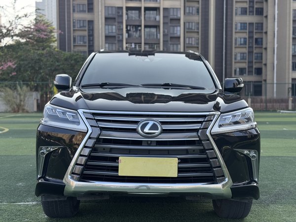 Lexus LX 2016, 122200 км, за 118486 USD - фото 11