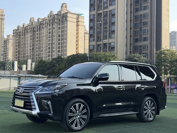 Lexus LX 2016, 122200 км, за 118486 USD - фото 9