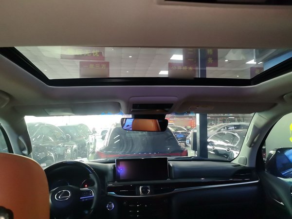 Lexus LX 2016, 122200 км, за 118486 USD - фото 19