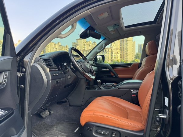 Lexus LX 2016, 122200 км, за 118486 USD - фото 24