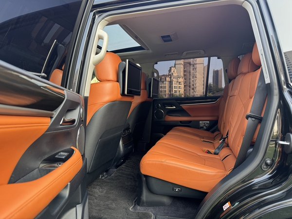 Lexus LX 2016, 122200 км, за 118486 USD - фото 25