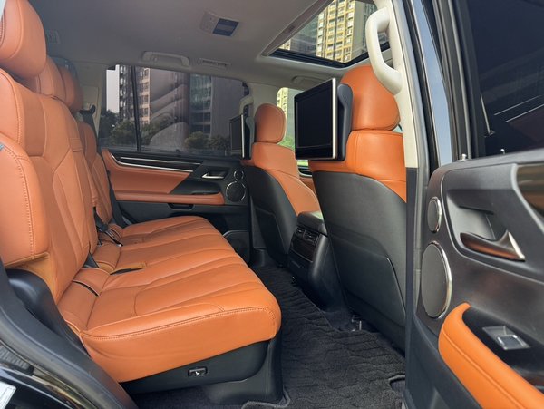 Lexus LX 2016, 122200 км, за 118486 USD - фото 22