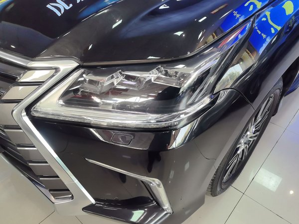 Lexus LX 2016, 122200 км, за 118486 USD