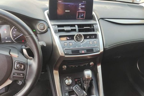 Lexus NX 2018, 59900 км, за 20899 USD - фото 15