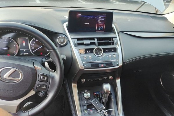 Lexus NX 2018, 59900 км, за 20899 USD - фото 12