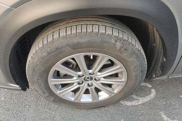 Lexus NX 2018, 59900 км, за 20899 USD - фото 10