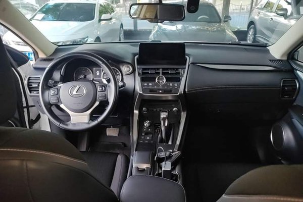 Lexus NX 2018, 108500 км, за 16721 USD - фото 12