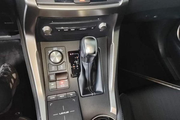 Lexus NX 2018, 108500 км, за 16721 USD - фото 16