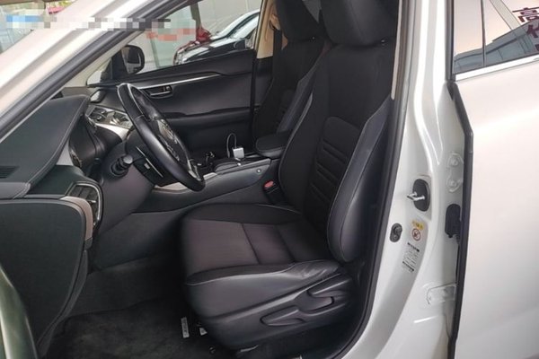 Lexus NX 2018, 108500 км, за 16721 USD - фото 17