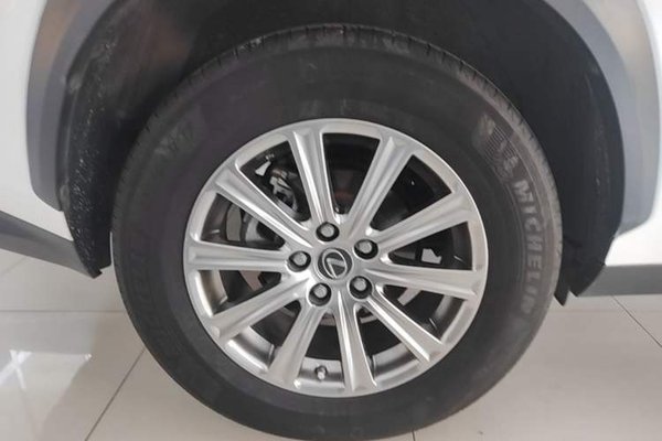 Lexus NX 2018, 108500 км, за 16721 USD - фото 11