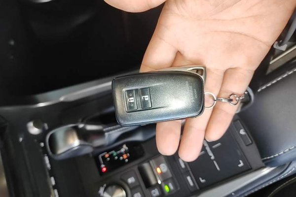 Lexus NX 2018, 108500 км, за 16721 USD - фото 23