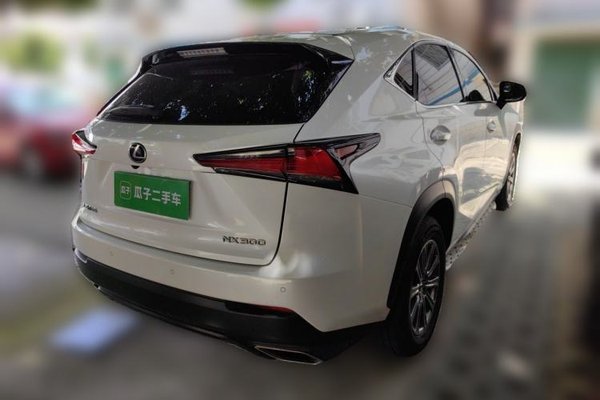 Lexus NX 2018, 116400 км, за 18661 USD