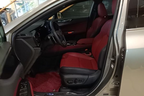Lexus NX 2024, 1300 км, за 37811 USD - фото 22