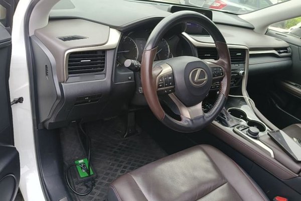 Lexus RX 2016, 123200 км, за 25524 USD - фото 13