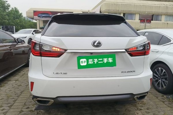 Lexus RX 2016, 123200 км, за 25524 USD