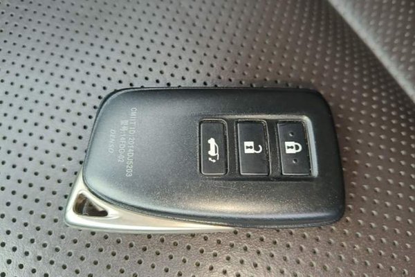 Lexus RX 2016, 123200 км, за 25524 USD - фото 12