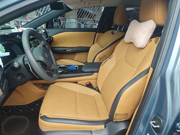 Lexus RZ 2023, 9600 км, за 24785 USD - фото 12