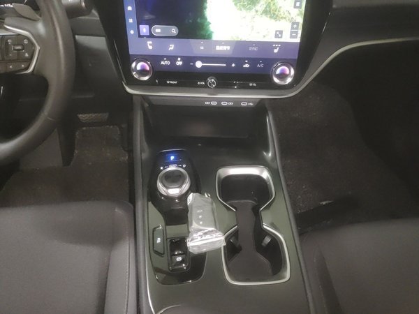 Lexus RZ 2023, 18800 км, за 24980 USD - фото 17
