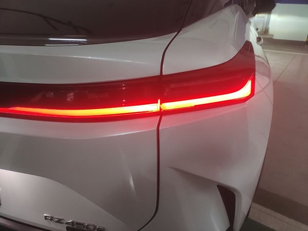 Lexus RZ 2023, 18800 км, за 24980 USD - фото 7