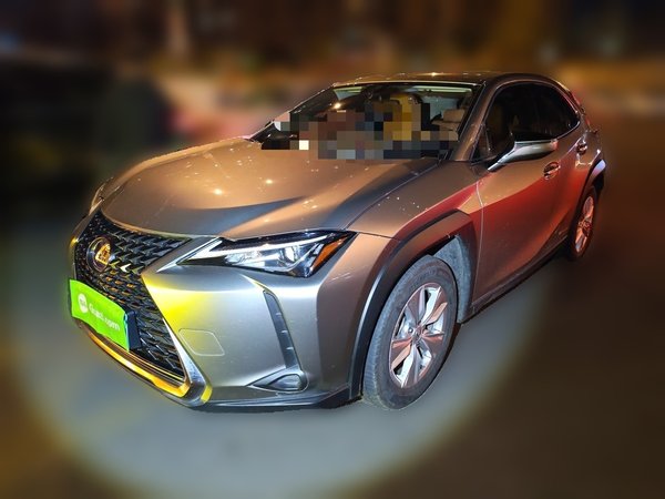 Lexus UX · 2020 год