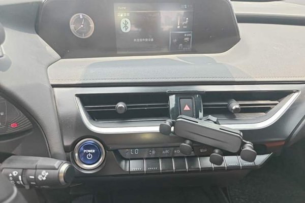 Lexus UX 2020, 42300 км, за 21814 USD - фото 15