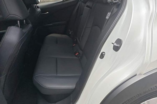 Lexus UX 2020, 42300 км, за 21814 USD - фото 20