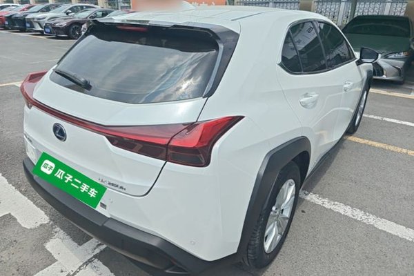 Lexus UX 2020, 42300 км, за 21814 USD - фото 6