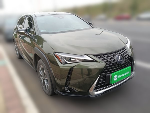 Lexus UX 2020, 80000 км, за 15318 USD