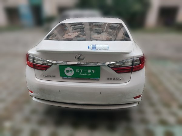 Lexus ES 2015, 86199 км, за 0 USD