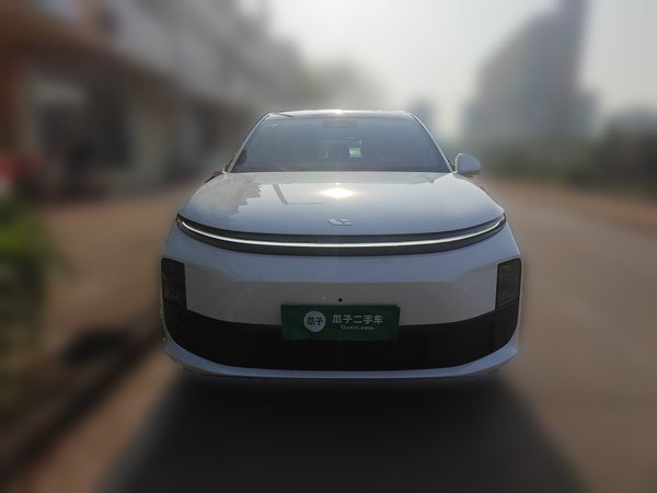 Li Auto L6 2024, 46800 км, за 26913 USD