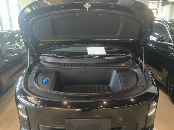 Li Auto i6 2025, 5700 км, за 36991 USD - фото 9