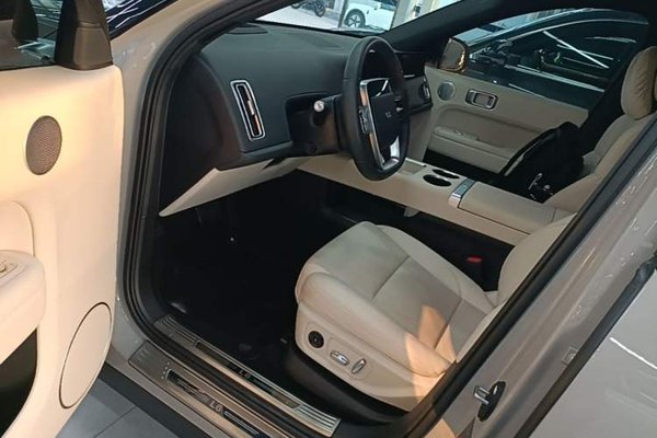 Li Auto L6 2024, 18000 км, за 30387 USD - фото 28