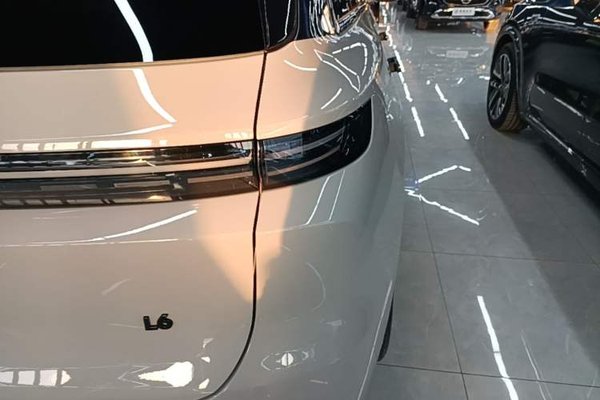 Li Auto L6 2024, 18000 км, за 30387 USD - фото 11