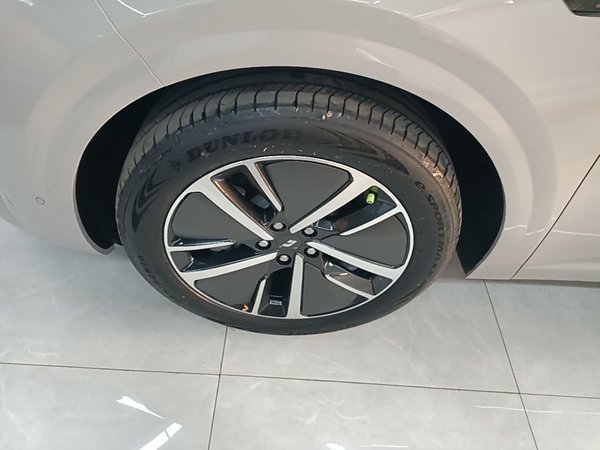 Li Auto L6 2024, 18000 км, за 30387 USD - фото 19