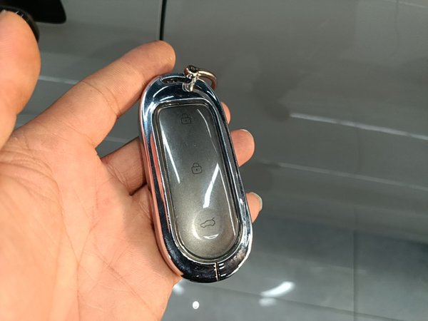 Li Auto L6 2024, 18000 км, за 30387 USD