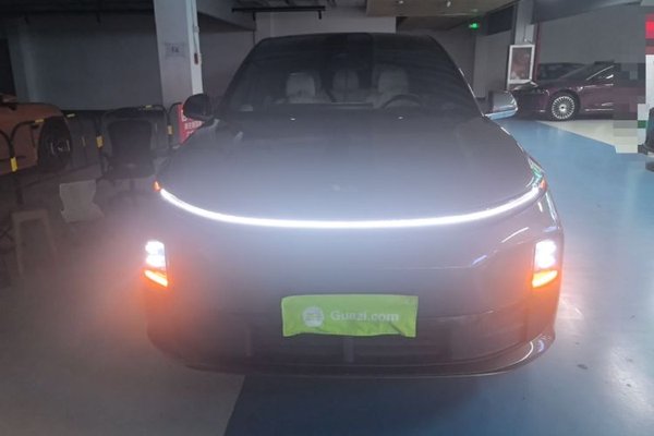 Li Auto L6 2024, 33400 км, за 27176 USD
