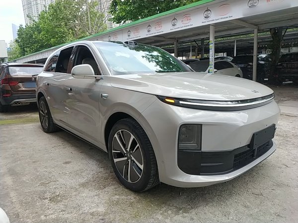 Li Auto L6 2024, 29700 км, за 31541 USD