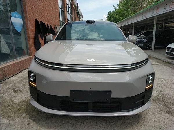 Li Auto L6 2024, 29700 км, за 31541 USD