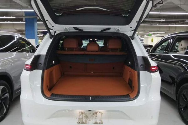 Li Auto L6 2024, 38100 км, за 27944 USD - фото 6