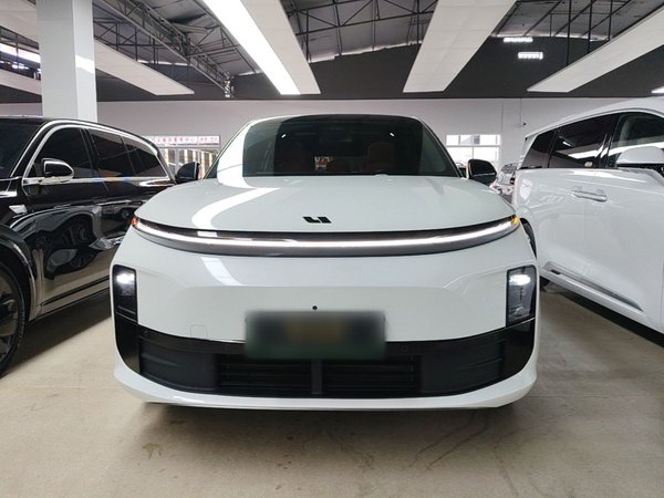 Li Auto L6 2024, 38100 км, за 27854 USD