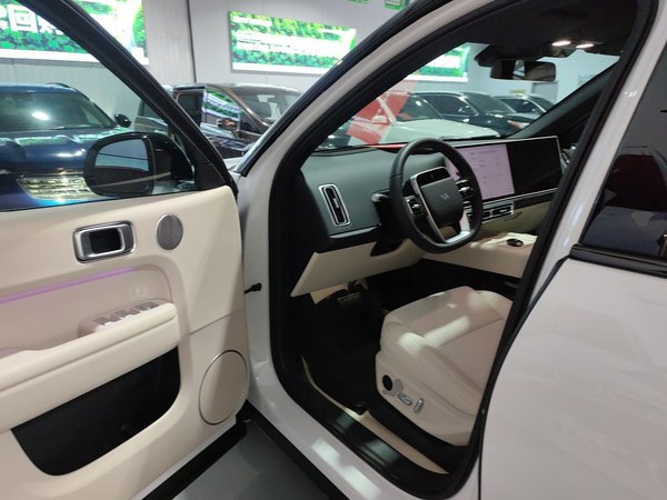 Li Auto L6 2024, 9200 км, за 30072 USD - фото 13