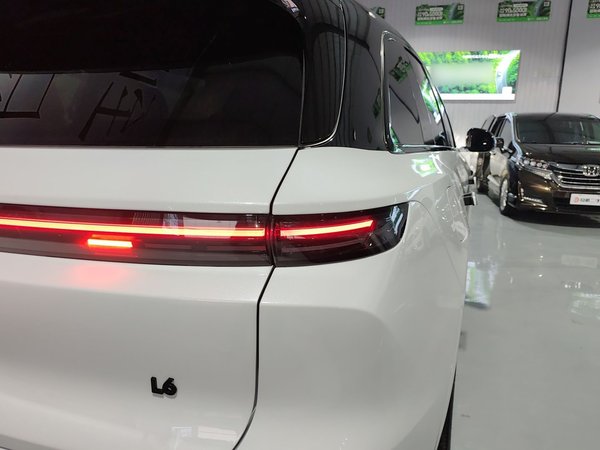 Li Auto L6 2024, 9200 км, за 30072 USD - фото 8
